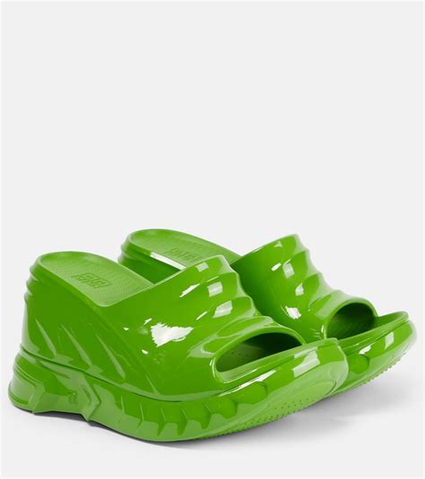 Marshmallow wedge sandals in rubber 